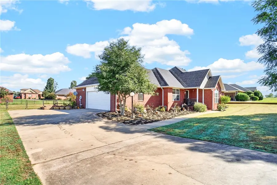 10060 Susan Street, Danville, AR 72833 - #3