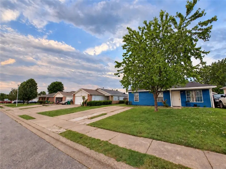 2398 Harry Street, Springdale, AR 72764 - #2