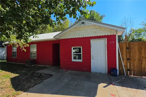 470 Village Lane, Springdale, AR 72764