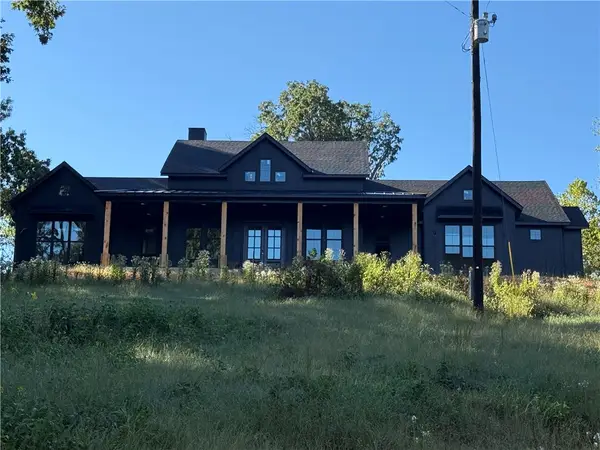 1954 N Double Springs Road, Fayetteville, AR 72704