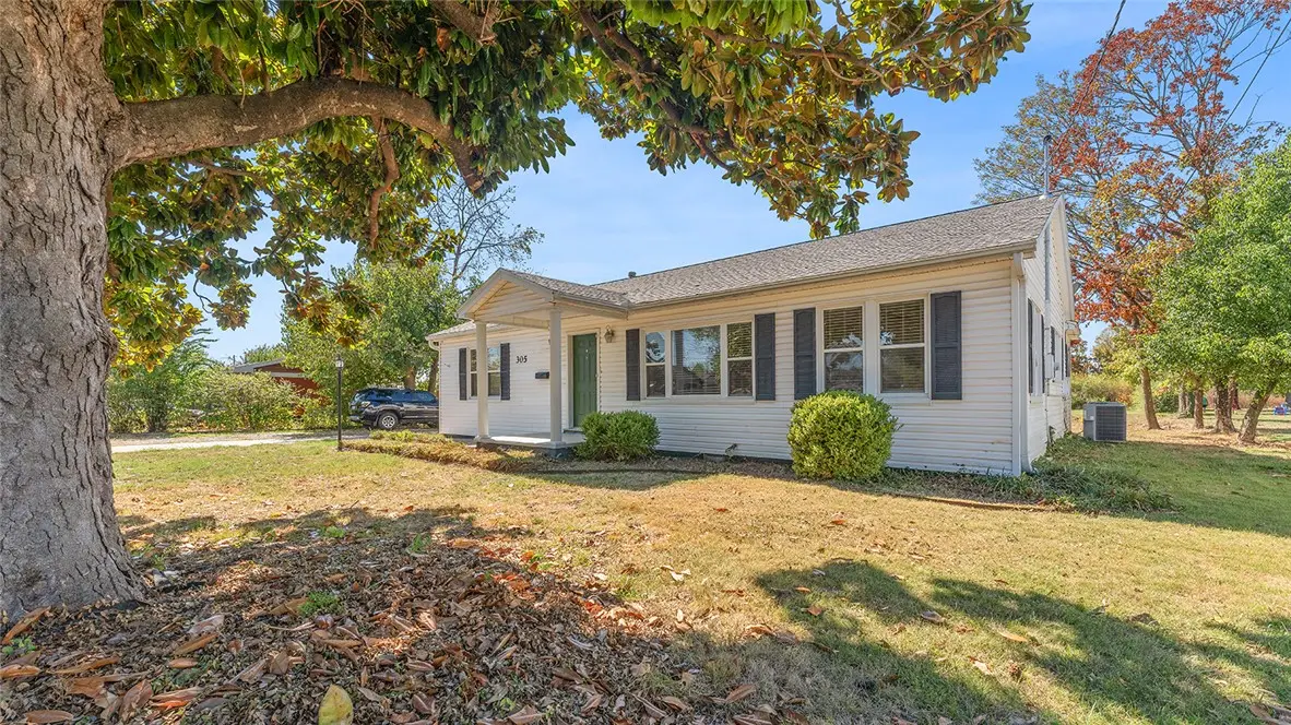 305 S Dixieland Road, Rogers, AR 72758 - #1