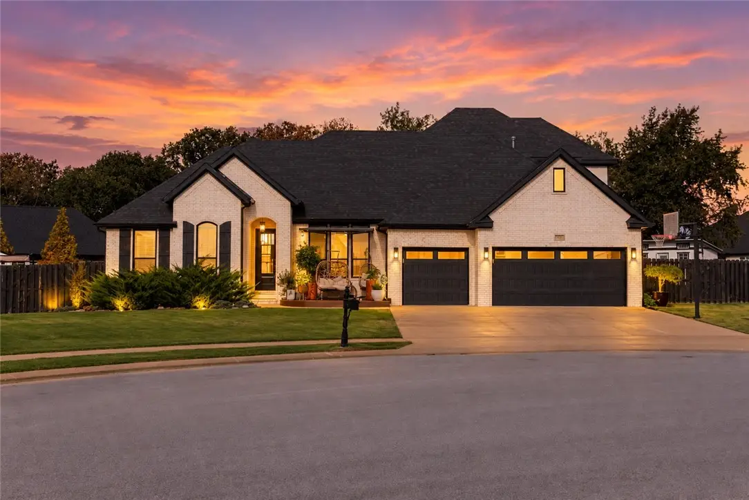819 Malbec Road, Tontitown, AR 72762 - #1