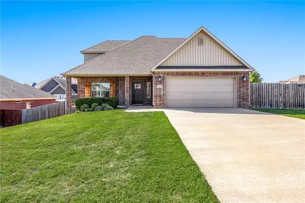 511 Oak Run Lane, Cave Springs, AR 72718