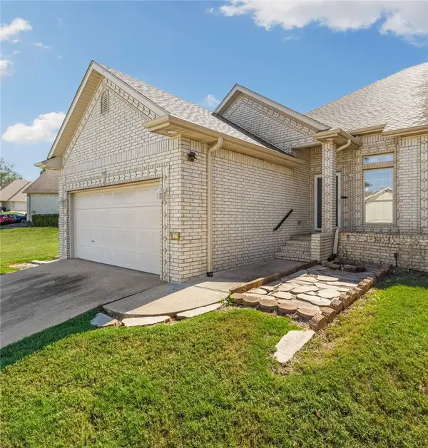 6179 Milliken Bend, Fayetteville, AR 72704