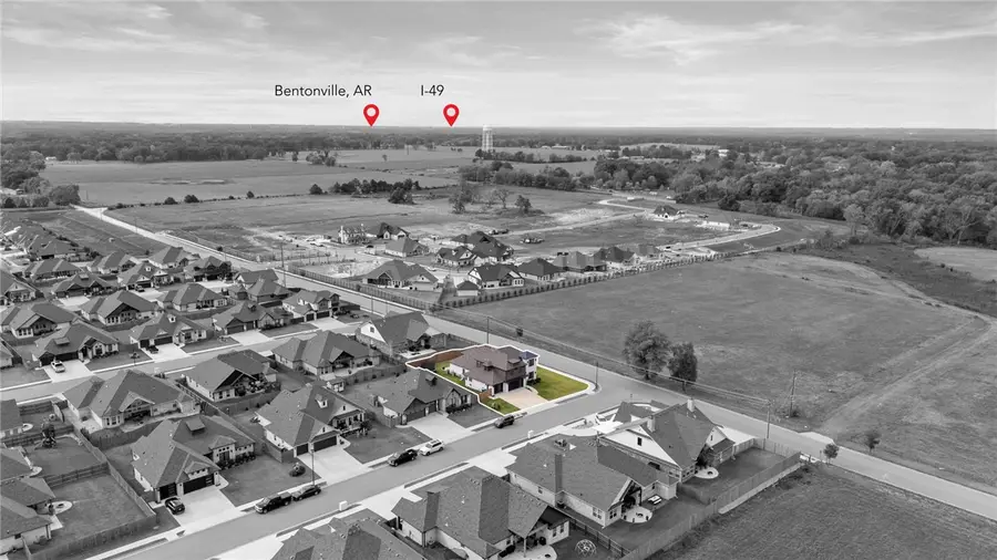 1911 Gaines Street, Pea Ridge, AR 72751 - #2