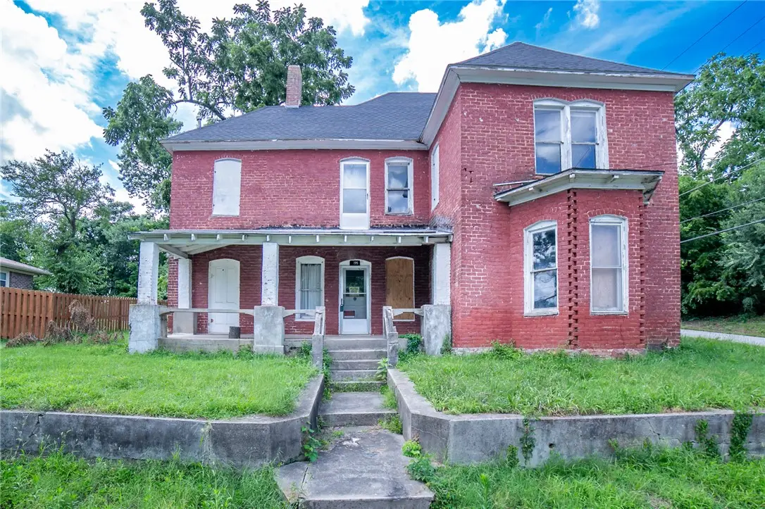 195 N A Street, Centerton, AR 72719 - #1