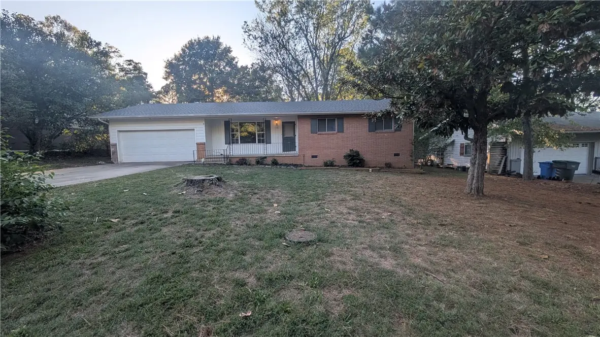 1351 N Stephens Avenue, Fayetteville, AR 72703 - #1