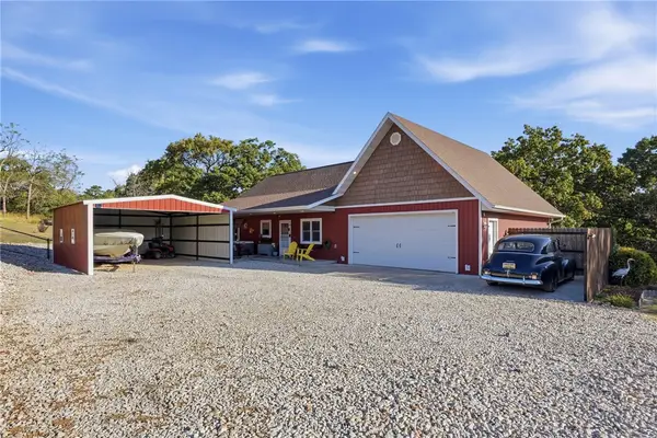 255 Ridgeline Road, Eureka Springs, AR 72632