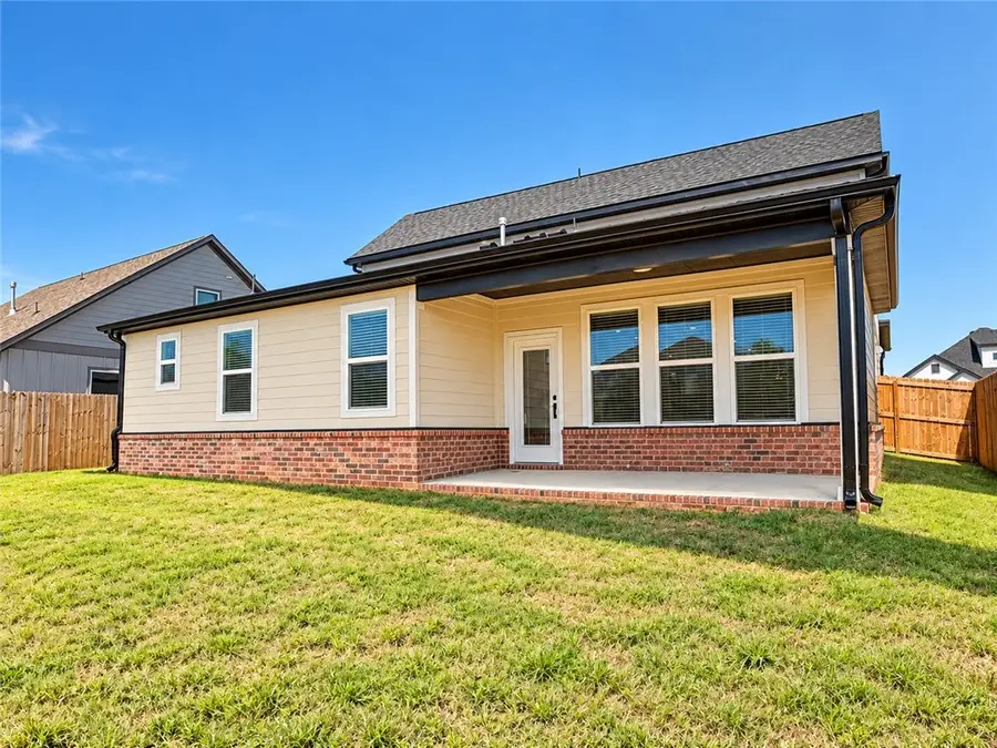 5909 SW Desert Avenue, Bentonville, AR 72713 - #3