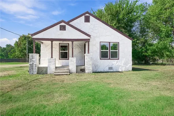 702 N Kansas Street, Springdale, AR 72764