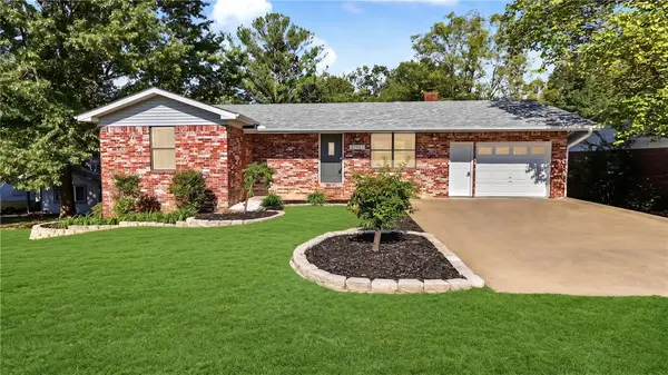 20867 SE Lakeshore Drive, Springdale, AR 72764