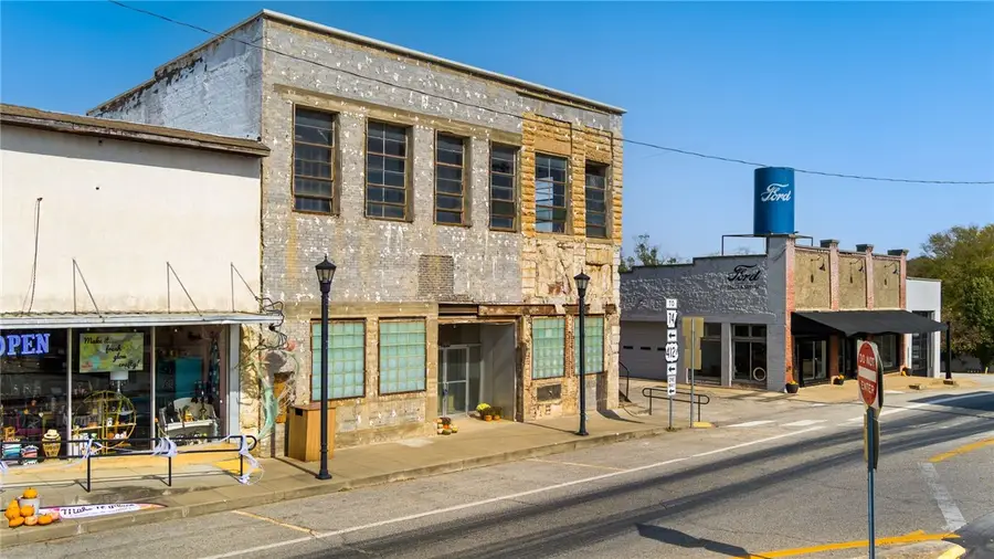 103 War Eagle Avenue, Huntsville, AR 72740 - #2