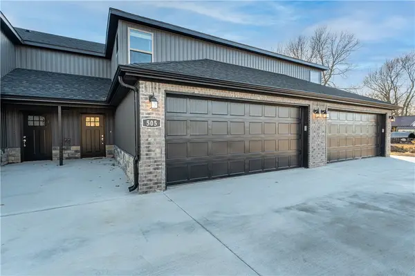 505 W Arkansas Street, Gentry, AR 72734