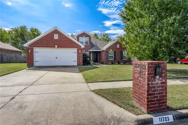 11723 E Creek Lane, Farmington, AR 72730