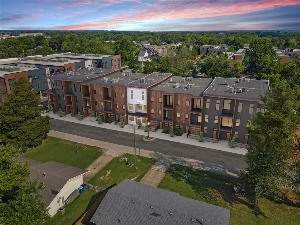 905 SE 4th Street #204, Bentonville, AR 72712 - #1