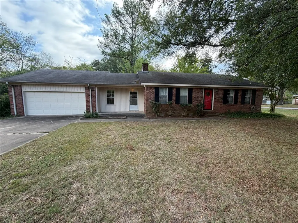 300 N Inglewood Avenue, Russellville, AR 72801 - #1