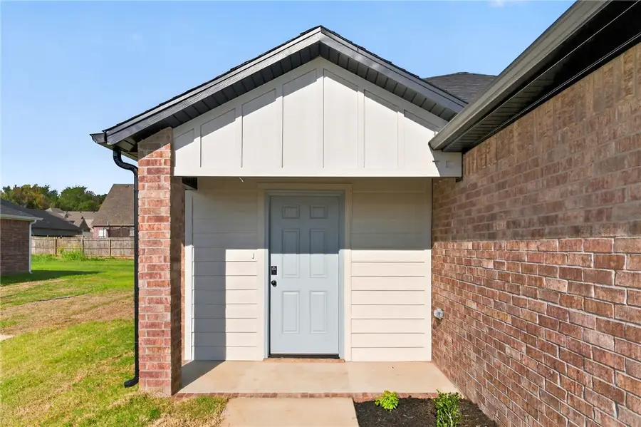 921 SW Spavinaw Boulevard, Gravette, AR 72736 - #3