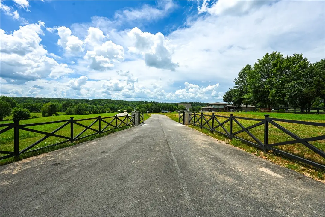 541 Reed Valley Road, Fayetteville, AR 72704 - #1