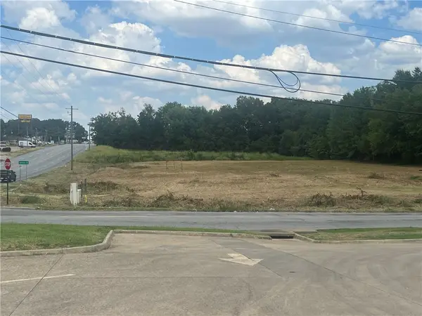 N Thompson Street, Springdale, AR 72764