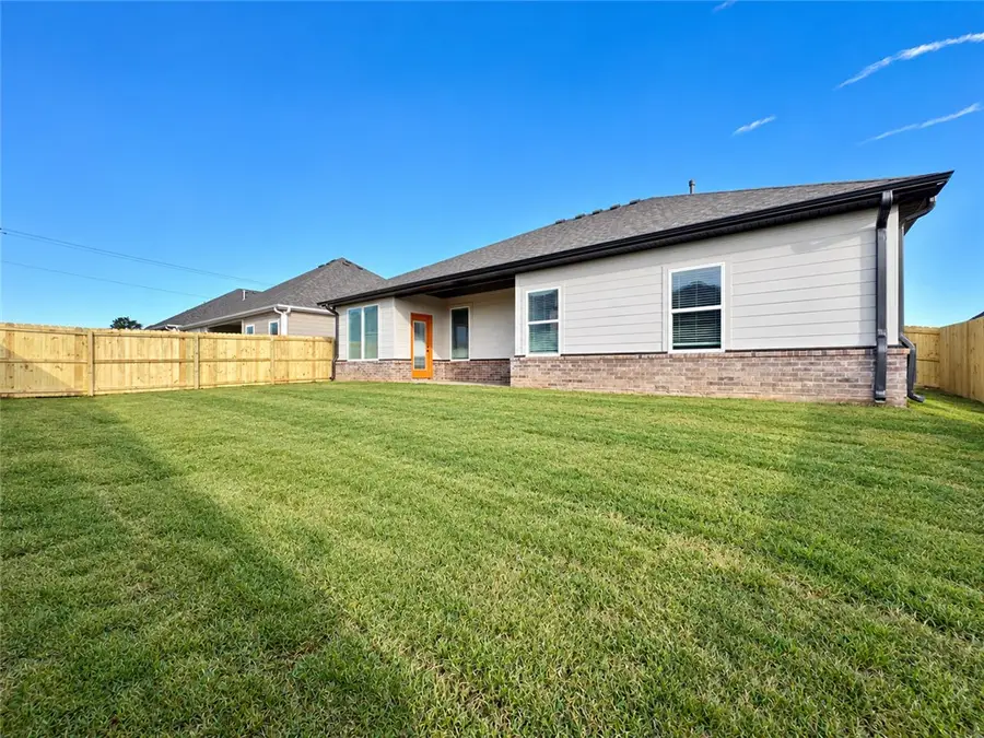 6005 SW Messenger Avenue, Bentonville, AR 72713 - #2