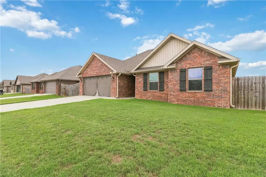 1742 Charismatic Drive, Prairie Grove, AR 72753 - #2