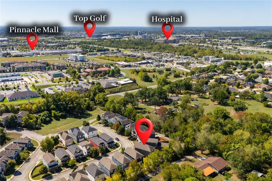 3821 W Pawnee Road, Rogers, AR 72758 - #2