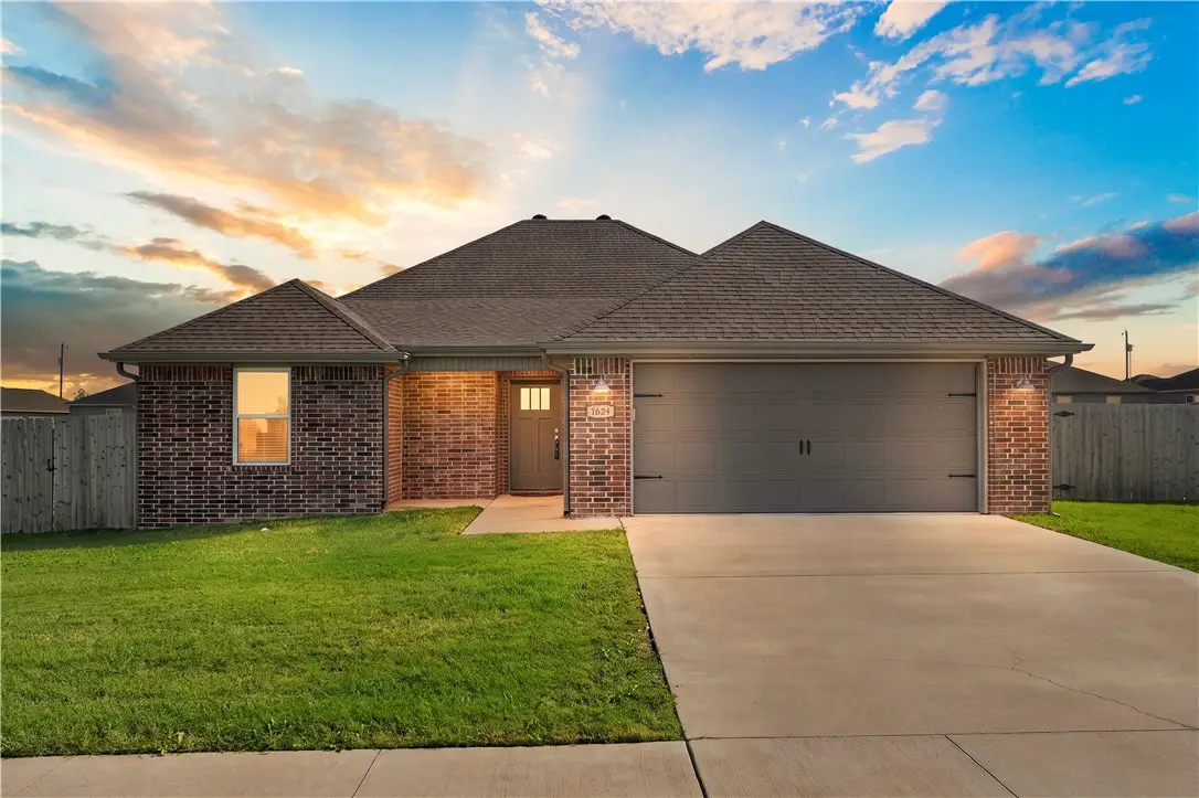 1624 Taylor Orchard Road, Gentry, AR 72734 - #1