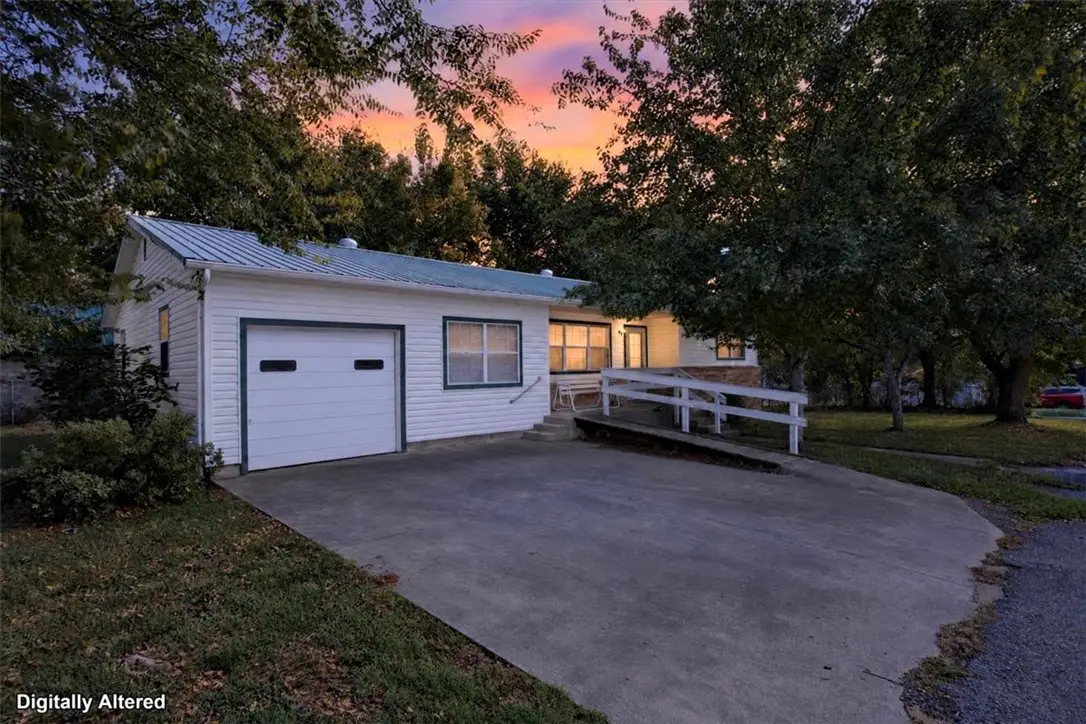 310 Polk Street, Huntsville, AR 72740 - #1