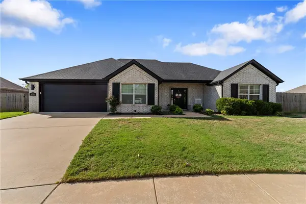 4199 Sonoma Falls Street, Fayetteville, AR 72701