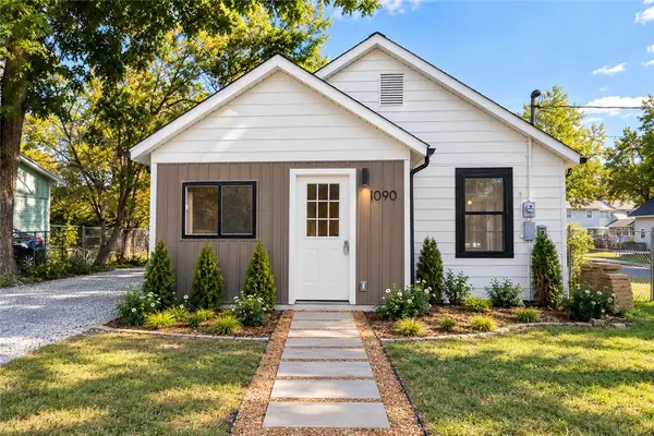 1090 S Washington Avenue, Fayetteville, AR 72701