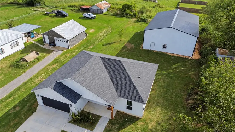 554 S West Avenue, Lincoln, AR 72744 - #3