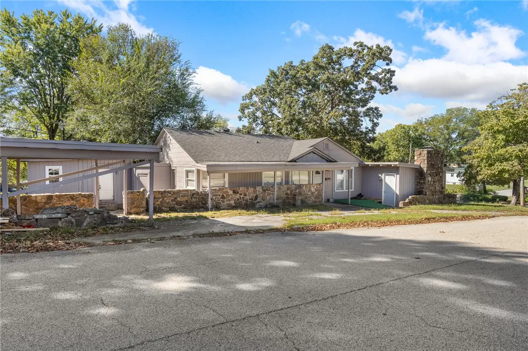 702 E Argyle Street, Harrison, AR 72601 - #1