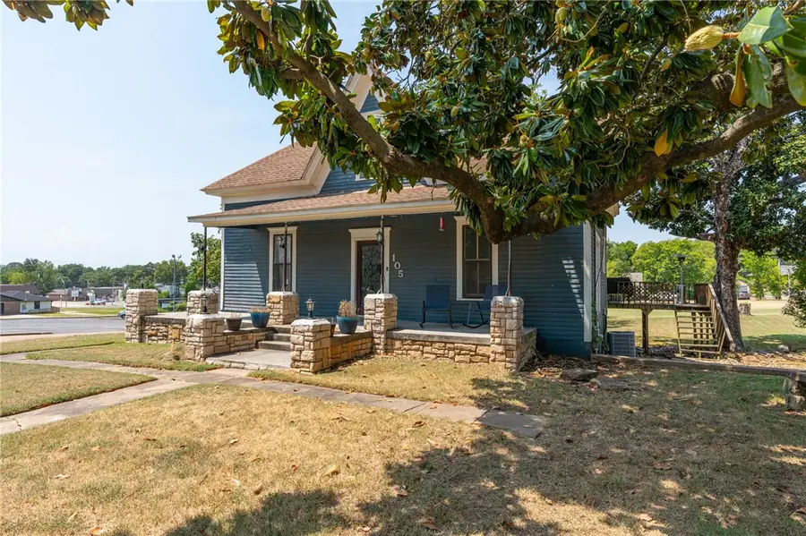 105 N 13th Street, Van Buren, AR 72956 - #3