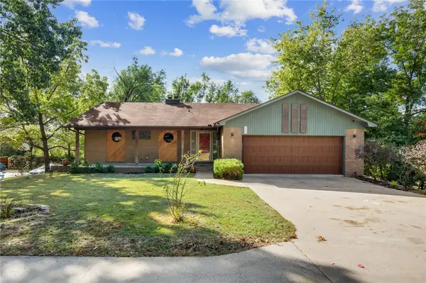 205 W Lakeview Drive, Springdale, AR 72764