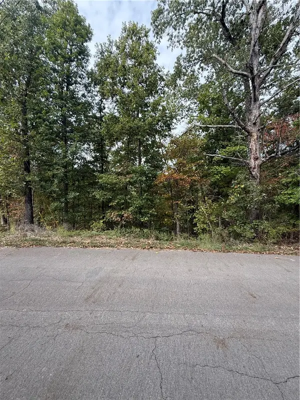 18 Hessle Circle, Bella Vista, AR 72714