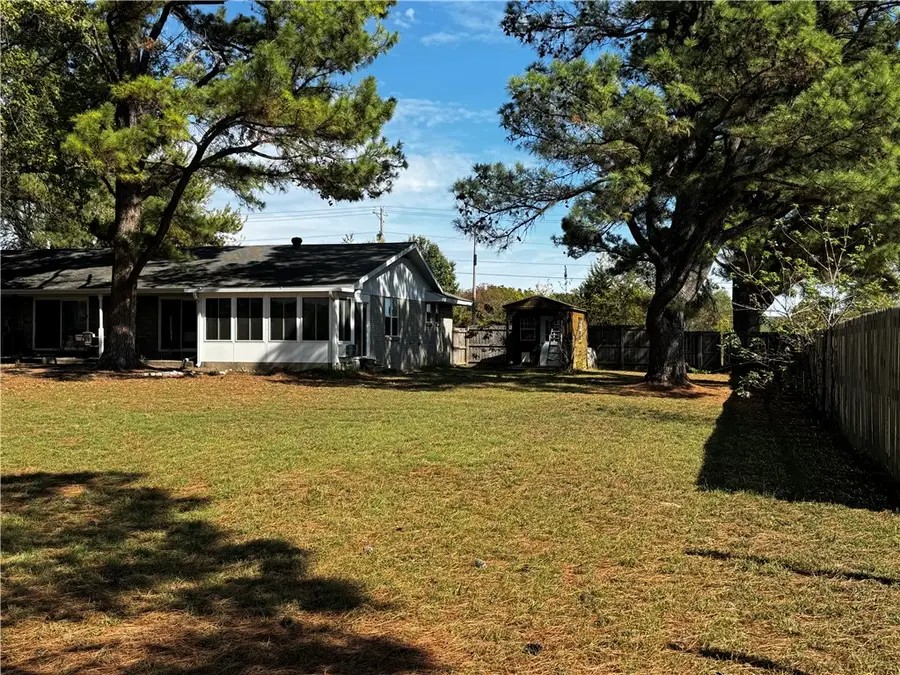 397 N 54th Avenue, Fayetteville, AR 72704 - #3