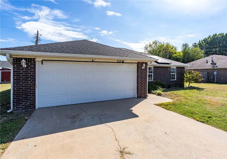 109 Greene Acres Street, Lowell, AR 72745 - #2