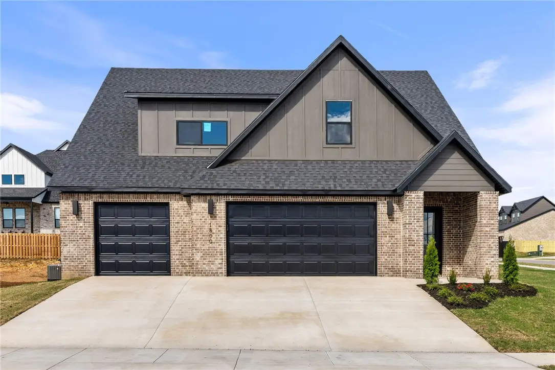 1800 Mumbai Road, Centerton, AR 72719 - #1
