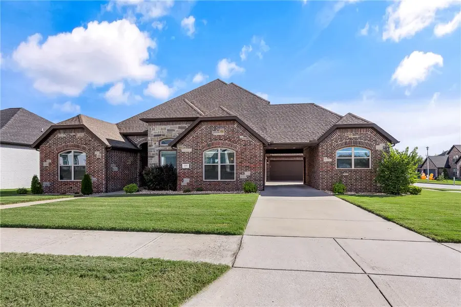 1001 Osage View Drive, Bentonville, AR 72713 - #2
