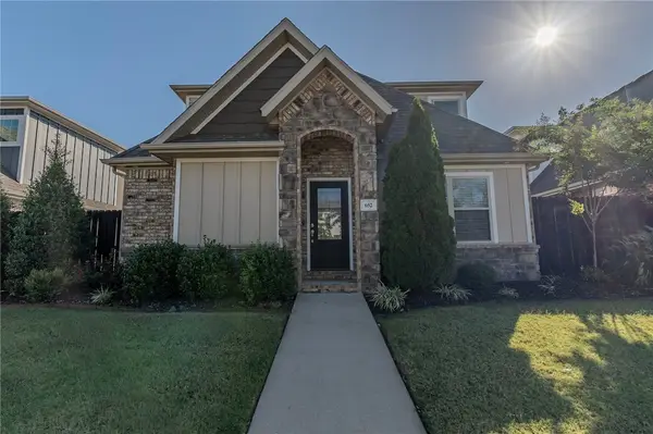652 N Malbec Road, Fayetteville, AR 72704