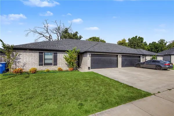 202-305 Tricha Circle, Gravette, AR 72736