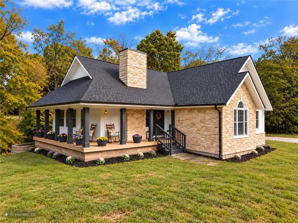 12200 S Pleasant Valley Road, Gentry, AR 72734