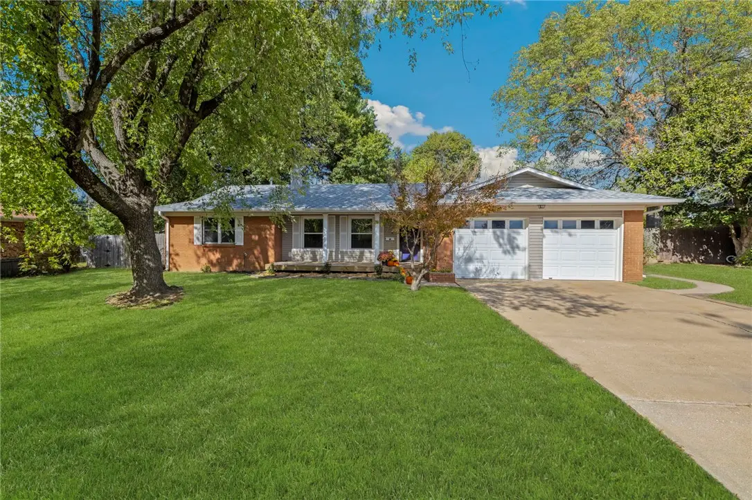 1410 S Morlan Avenue, Springdale, AR 72764 - #1