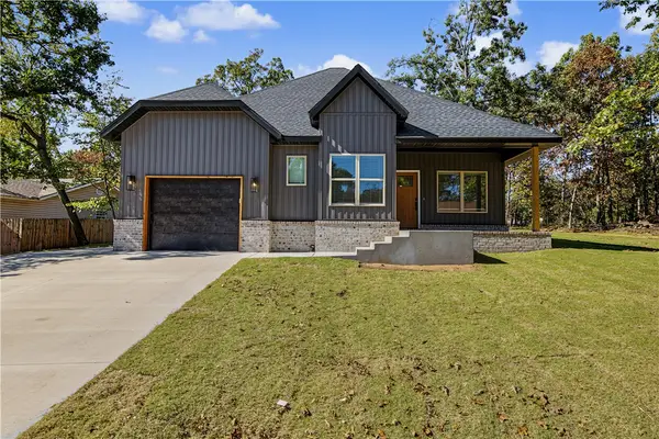 2 Whalsay Lane, Bella Vista, AR 72715