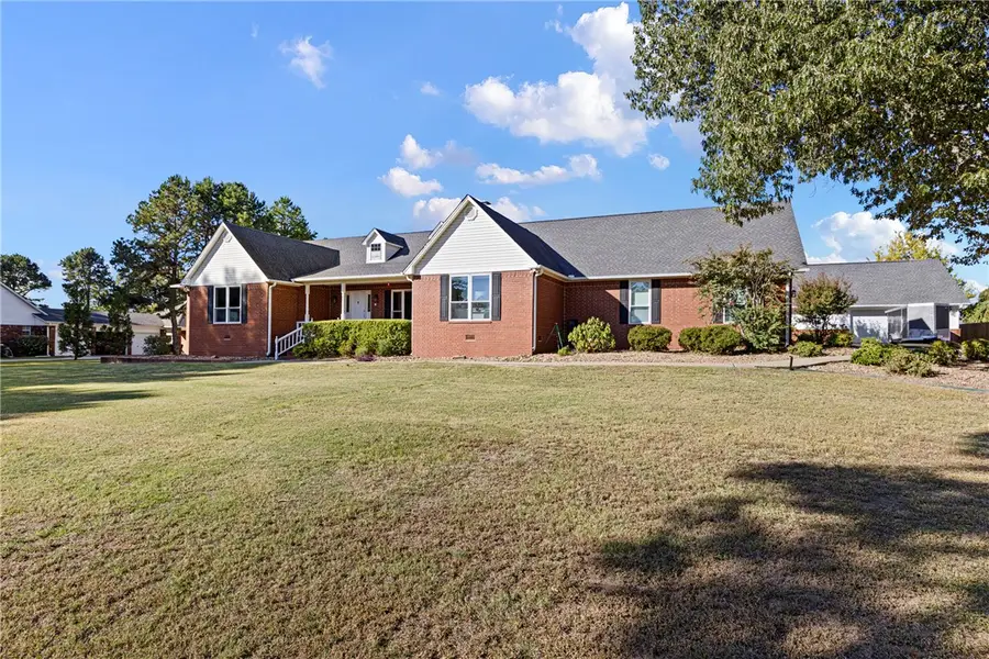 255 Hilltop Drive, Russellville, AR 72802 - #2