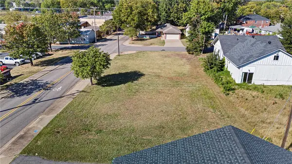 112 H Street, Russellville, AR 72801