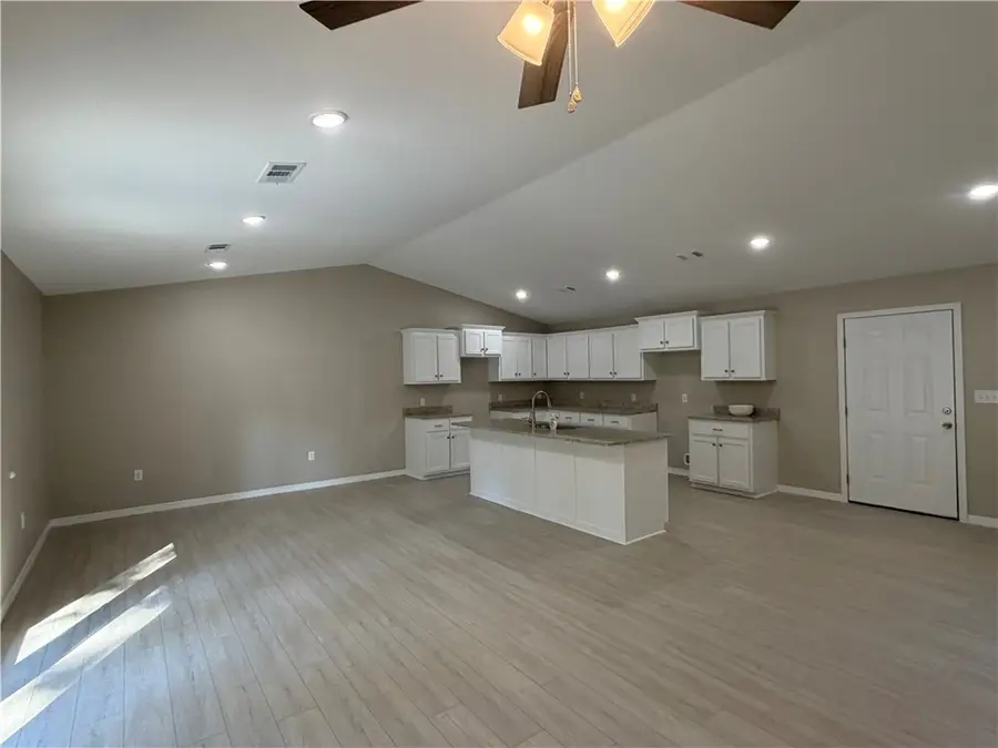 910 Vine, Clarksville, AR 72830 - #3