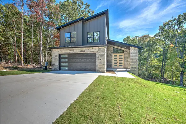 11 Skelmorlie Lane, Bella Vista, AR 72715