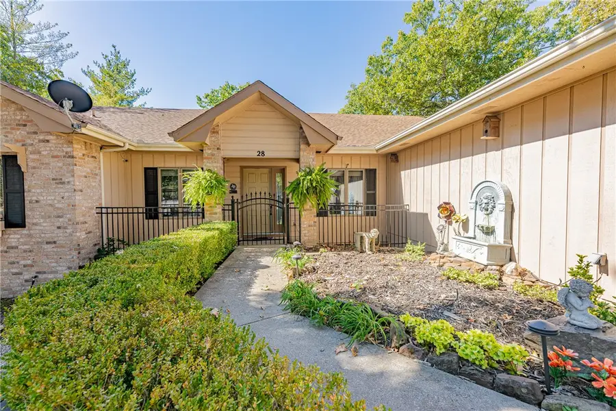 28 Cambria Drive, Bella Vista, AR 72715 - #3