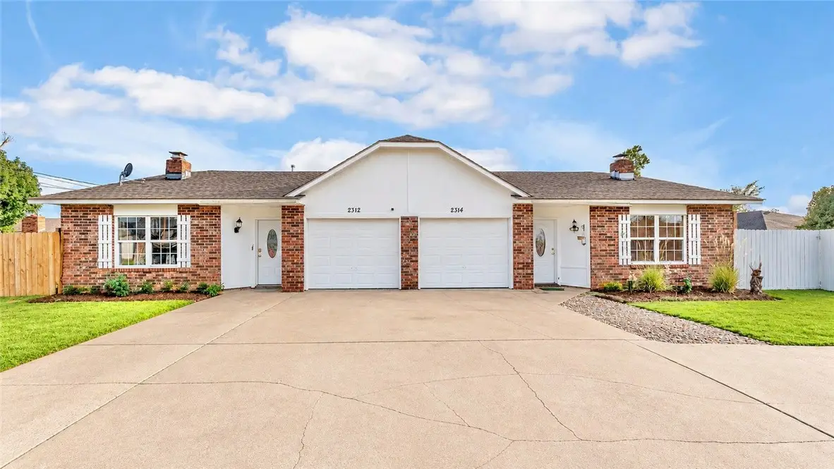 2312-2314 W Pecan Street, Rogers, AR 72758 - #1